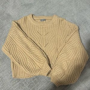 brown knit sweater/kinda cropped, it is shorter
